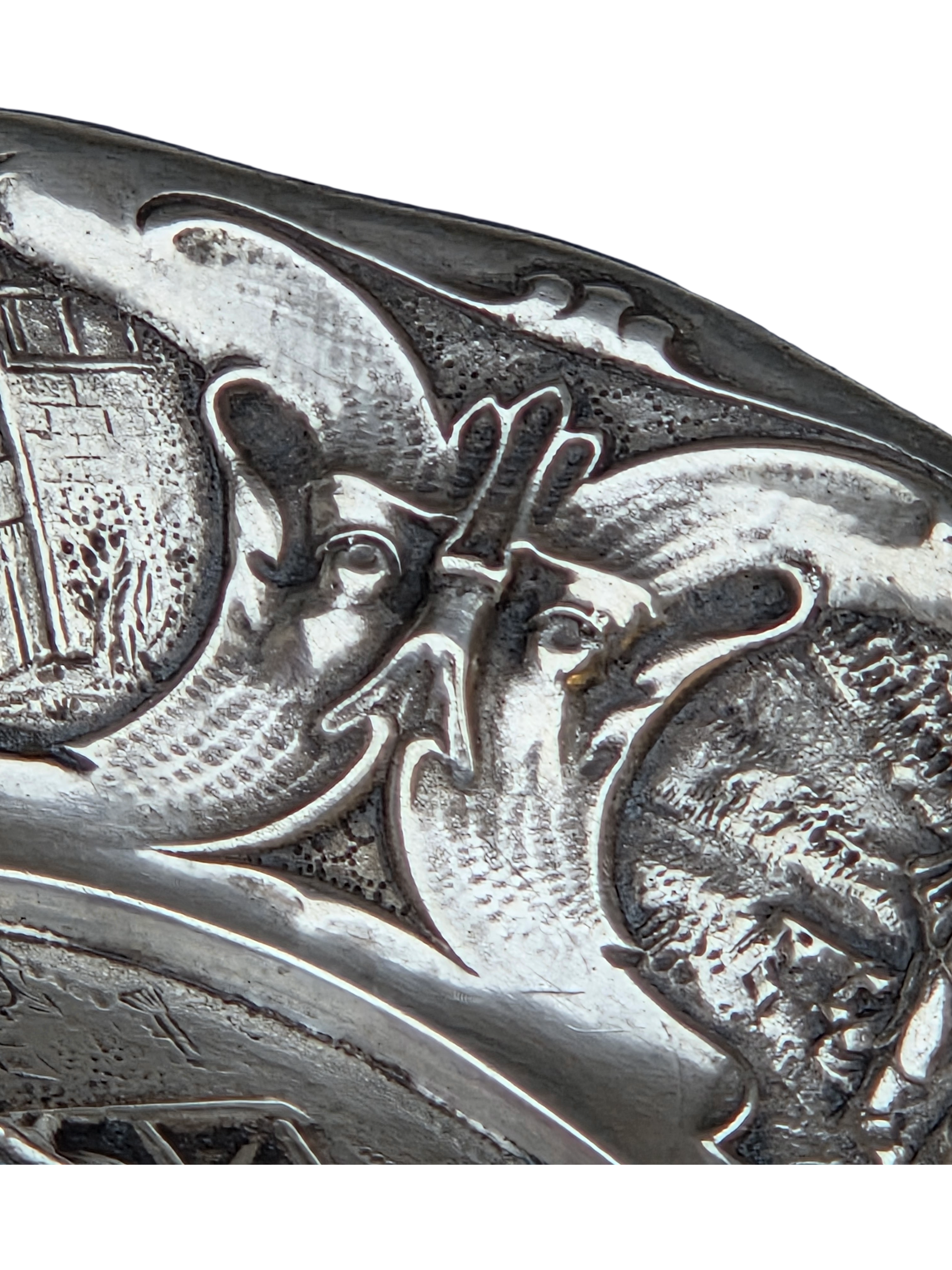 E. Schoorl Dish - 0.833 silver - Dish with masquerons